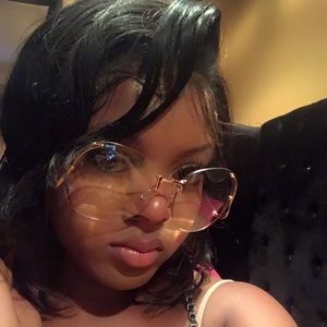 Bad lil boss b*tch shades